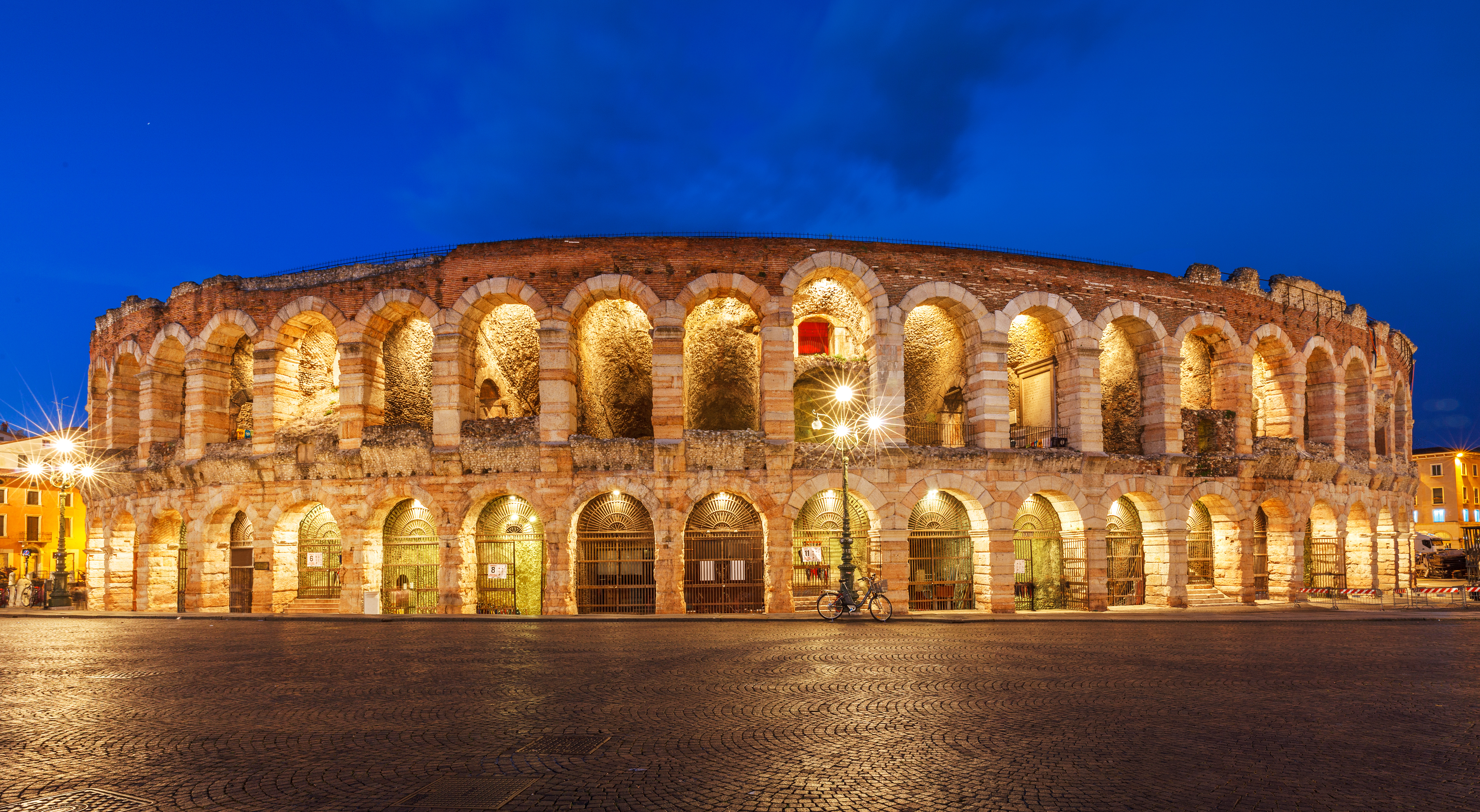 Immagine che raffigura Serata all'arena di Verona