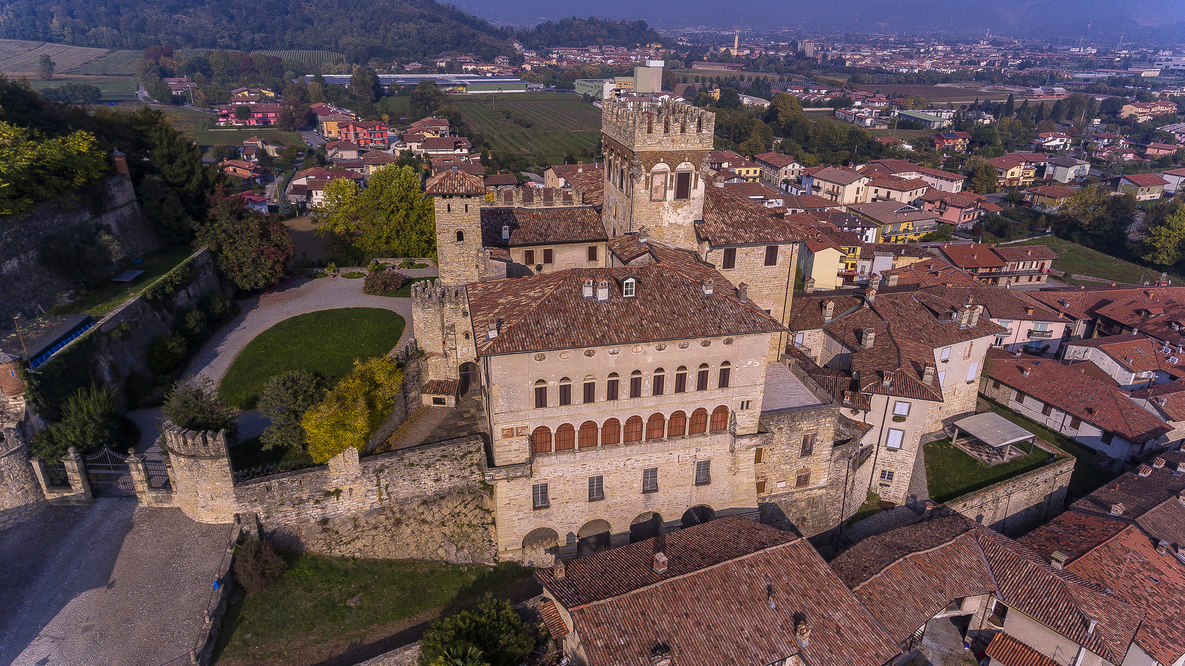 Immagine che raffigura Visite guidate Castello Camozzi - Vertova